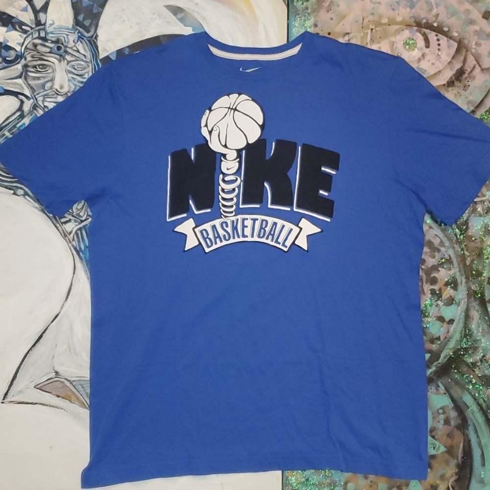 Nike Basketball mens graphic tee